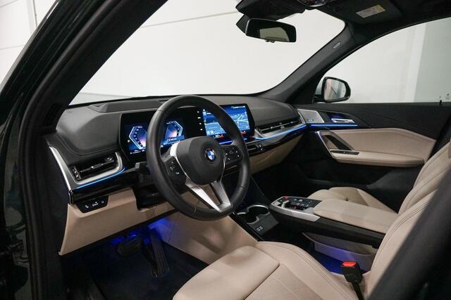 BMW X1 sDrive18i Panoramadak | Harman Kardon | Head Up | Stuurverwarming