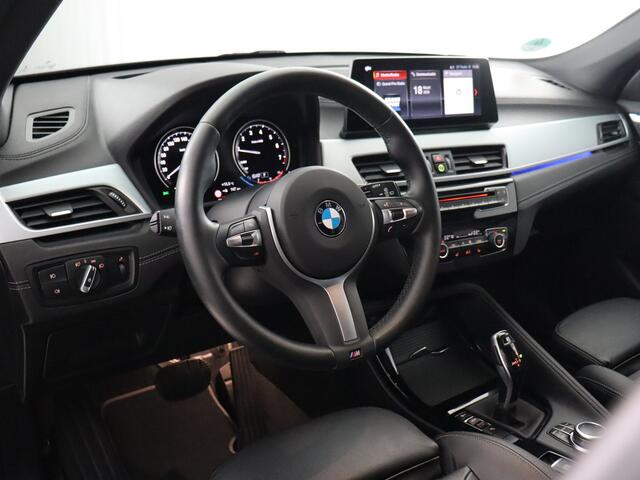 BMW X1 sDrive20i VDL Nedcar Edition (Afn. Trekhaak / Camera / Navi Pro / Head Up / 19'')