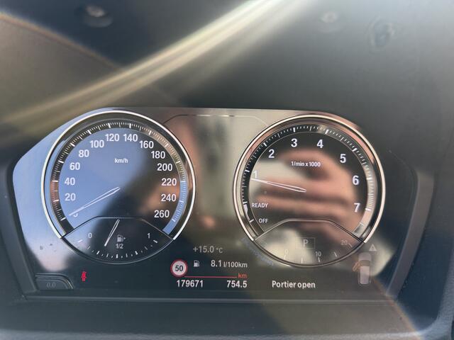 BMW X1 sDrive20i Orange Edition II Leer/Stlvrw/Navi/PDC