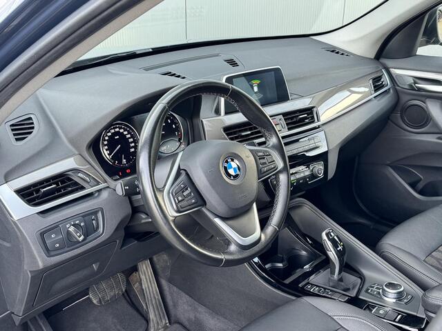 BMW X1 sDrive18i High Executive 140 pk | Trekhaak | 18 inch | X line | Led