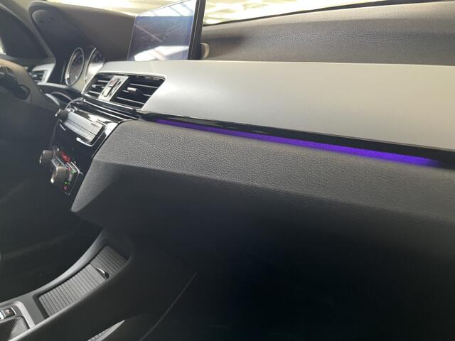 BMW X1 sDrive18i Automaat | Trekhaak | Stoelverwarming | PDC | Navi | 2 jaar BMW Garantie |