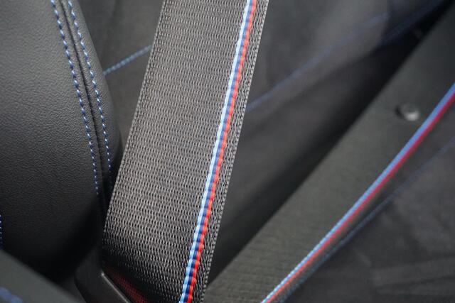 BMW X1 sDrive20i M Sport Pro / Trekhaak / Panoramadak / Keyless entry / Adaptieve LED koplampen / Stoel & Stuurwielverwarming