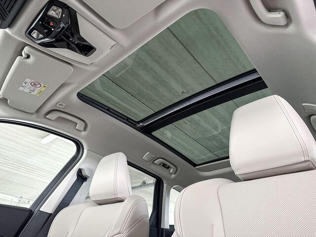 BMW X1 xDrive25e | Actiefstoelen voor | Glazen panoramadak