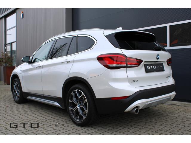 BMW X1 xDrive25e | LED | Getint Glas | Camera | Trekhaak