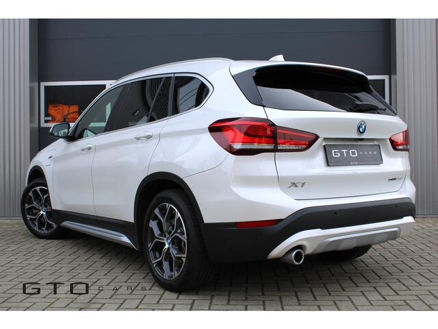 BMW X1 xDrive25e | LED | Getint Glas | Camera | Trekhaak