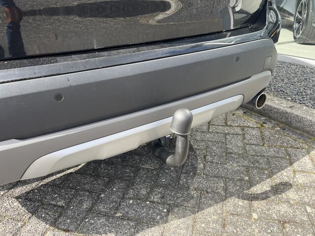 BMW X1 sDrive20i High Executive 192pk/141kW Automaat | Panodak | Afneembare trekhaak | Vol leder | Camera | Elektr. achterklep | Head-Up display | etc. etc.