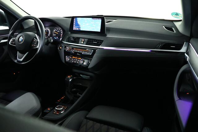 BMW X1 xDrive25e xLine / LED / HUD / Navi / Camera