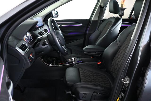 BMW X1 xDrive25e xLine / LED / HUD / Navi / Camera