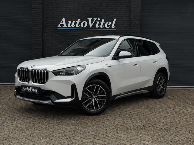 BMW X1 xDrive30e X-Line | Widescreen Facelift | Sportleder | Trekhaak | Camera | Comfort Access
