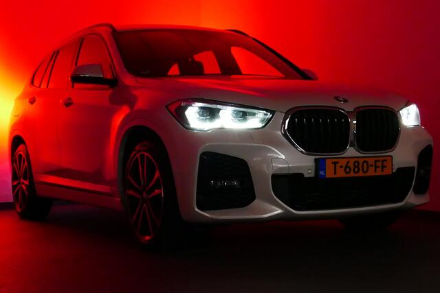 BMW X1 sDrive18i High Executive. Camera, Leer, StoelVerw, Full Led, Elek A Klep, 19"LM Velgen