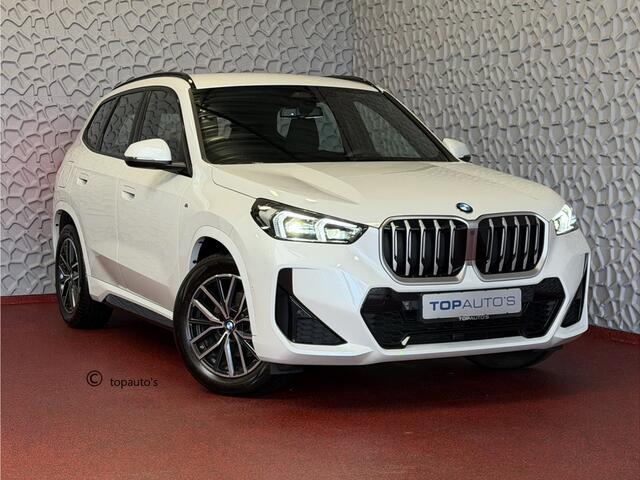 BMW X1 SDRIVE M-SPORT SHADOW LINE NAVI LED ELEK.KLEP ADAP.CRUISE LEER/ALCANTARA CAMERA M-SPORT INTERIEUR / EXTERIEUR ? Top Auto's. Al 30 Jaar uw Bmw Specialist in , BMW M / M Sport / PHEV / HEV / Hybrid / Mhev / 25e / 30e / xDrive25e // xDrive30e / sDrive18i / 