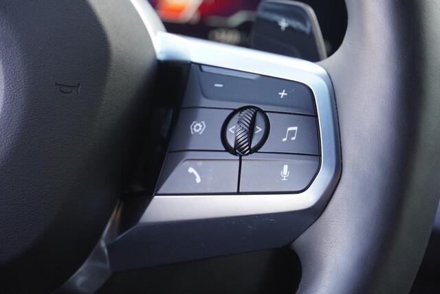 BMW X1 xDrive25e PHEV Sportstoelen M-pakket Shadow line Elec achterklep