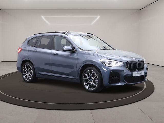 BMW X1 xDrive25e 220 PK High Executive M-Sport PHEV, Leder, Panoramadak, Head-Up, Camera, Keyless
