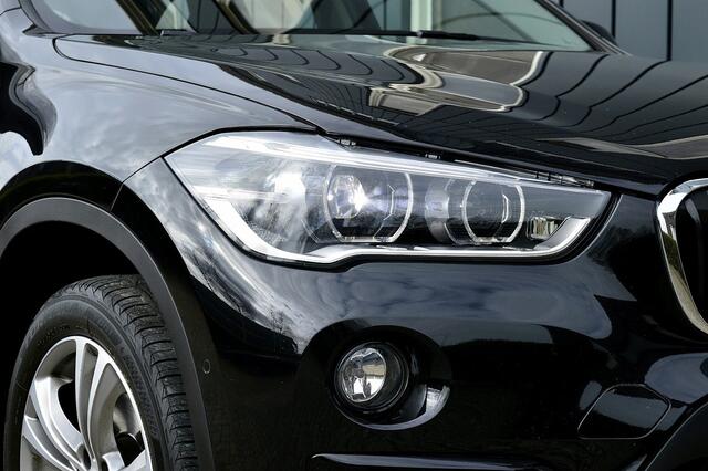 BMW X1 sDrive18i High Executive Rijklaarprijs-Garantie Panoramadak Leder interieur Led Navigatie Head-up