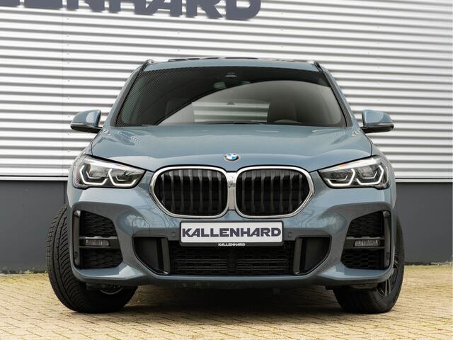 BMW X1 sDrive20i M-Sport - Pano - Trekhaak - Memoryzetel - Camera - Harman Kardon