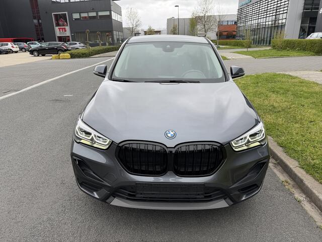 BMW X1 xDrive25e Exec. Carplay, Camera, Sportstoel , LED