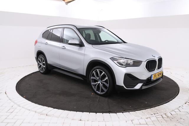 BMW X1 sDrive18d High Executive Automaat, Panorama dak, Navigatie
