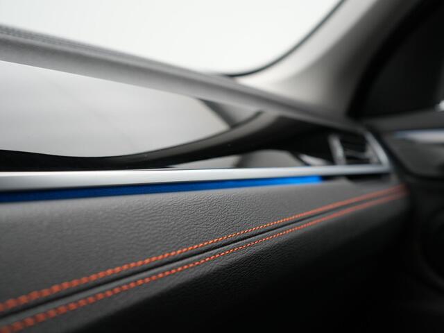 BMW X1 xDrive25e Sportline PHEV 221pk Dealer O.H | Trekhaak Afn. | Camera | Sportstoelen & Stuur Verwarmd | BMW LED | Hifi Audio | Navigatie | DAB | 18" L.M | Plug In Hybrid |