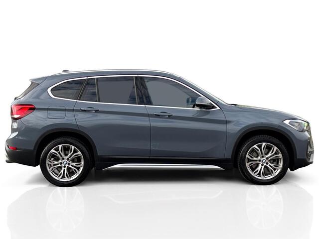 BMW X1 sDrive20i ? Leder ? Pano ? LED