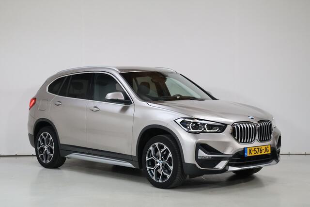 BMW X1 sDrive20i High Ex | Keyless | Hud | Trekhaak | Dealer Oh | NL-Auto