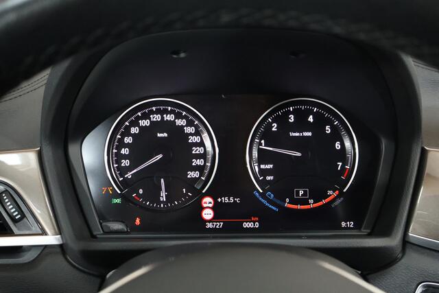 BMW X1 sDrive20i High Ex | Keyless | Hud | Trekhaak | Dealer Oh | NL-Auto