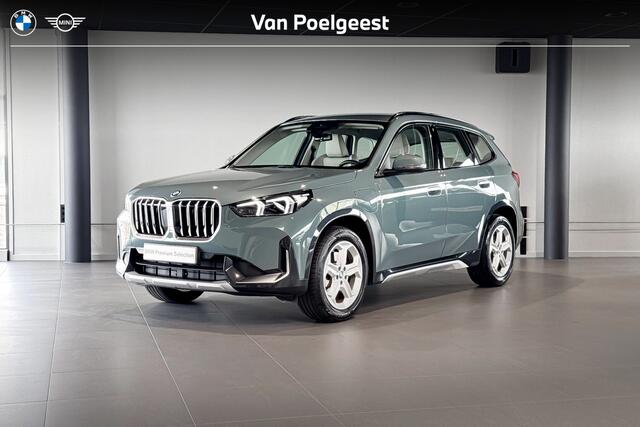 BMW X1 xDrive30e | X Line | Premium Pack | Achteruitrijcamera | Comfort Access | Trekhaak |