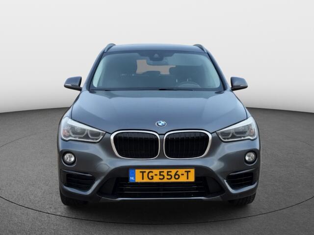 BMW X1 sDrive18i High Executive | Leder | Trekhaak | Stoelverwarming
