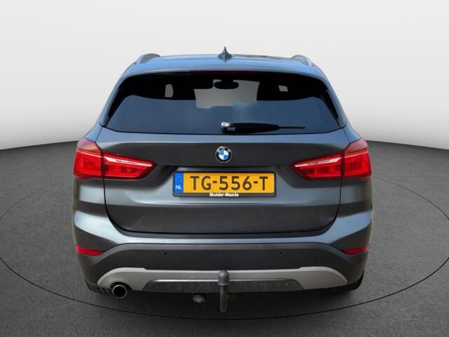 BMW X1 sDrive18i High Executive | Leder | Trekhaak | Stoelverwarming