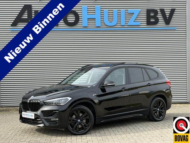 BMW X1 xDrive25e Executive Sport Line Panoramadak Navi Plus Head-Up Display Achteruitrijcamera LED Stoelverwarming