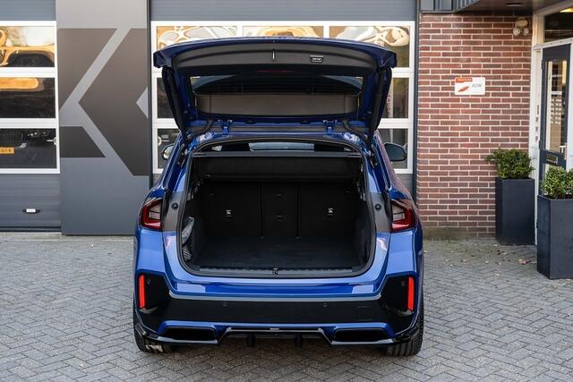 BMW X1 xDrive30e M Sport | Maxton | Trekhaak | Driving Ass. Plus | Comfort Access | Adaptief M onderstel | Sportstoelen | 20 Inch |