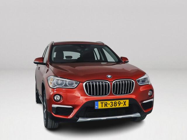 BMW X1 sDrive20i Orange Edition II | Parkeercamera | Stoelverwarming | Cruise control