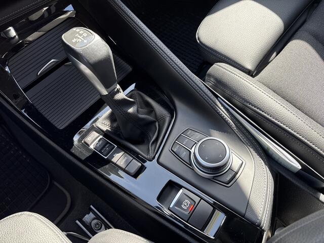 BMW X1 xDrive25e Executive LED Carplay Achteruitrijcamera Trekhaak Stoelverwarming DAB