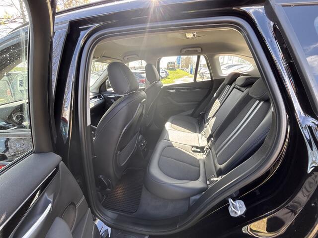 BMW X1 xDrive25e Executive LED Carplay Achteruitrijcamera Trekhaak Stoelverwarming DAB