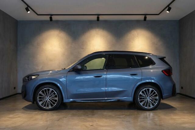 BMW X1 23 i xDrive M Sport Leder l Panorama l Harman l HUD l Shadow Lin