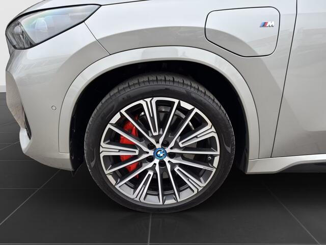BMW X1 xDrive30e M-SPORT PRO ** LED, M-SPORTST, PANORAMA, TREKH, 20-inch LMV, HuD, ACC ** 1e EIG - ZEER EXCL ** ** INFORMEER OOK NAAR ONZE AANTREKKELIJKE FINANCIAL-LEASE TARIEVEN **