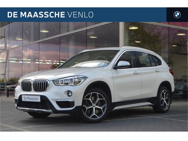BMW X1 sDrive20i xLine Automaat / Comfort Access / Stoelverwarming / Cruise Control / LED / Stuurverwarming