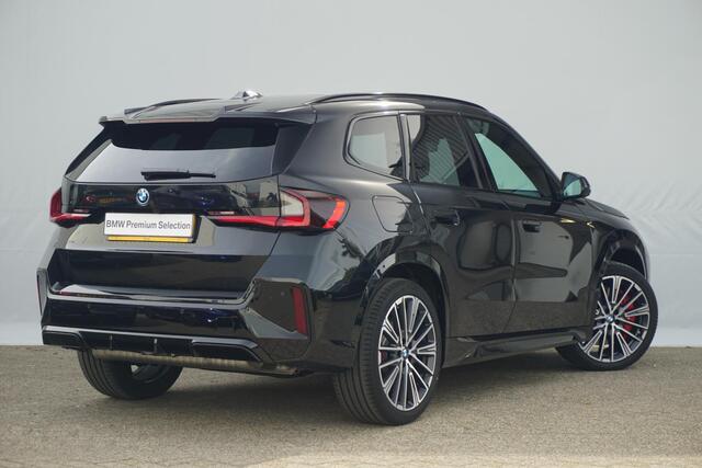 BMW X1 xDrive25e | M Sportpakket Pro | Harman Kardon | Driving Assistant Plus | Head-Up Display | Trekhaak