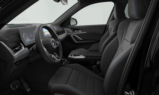 BMW X1 sDrive20i M Sportpakket | M Sportpakket Pro | Comfort Pack | Innovation Pack | Travel Pack
