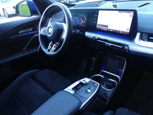 BMW X1 sDrive20i M-Sport / Panodak