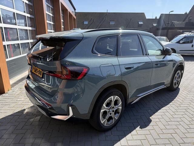 BMW X1 sDrive18i | NIEUW MODEL | Trekhaak | Sportstoelen met geheugen | Camera | Leer |