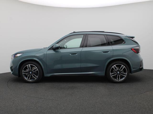 BMW X1 xDrive25e 245PK Aut. M-Sport, Pano-Schuifdak, Keyless, Digital Key, Stoelverwarming, LED verlichting, Trekhaak, 19" LM Velgen