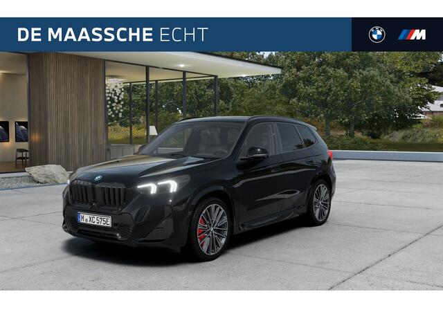BMW X1 xDrive25e M Sport Automaat / Trekhaak / Panoramadak / Sportstoelen / Comfort Access / Adaptieve LED / Head-Up / Harman-Kardon / Parking Assistant Plus