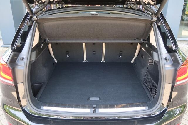 BMW X1 X1 25e, xDrive (4x4), Stoelverwarming, Leder, Elektrische klep, Keyless, etc.