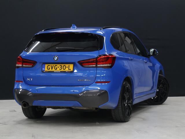 BMW X1 xDrive25e M Sport [HEAD UP DISPLAY, APPLE CARPLAY, CAMERA, ELEK ACHTERKLEP, CRUISE CONTROL, MEMORY SEATS, VOL LEDER, NAVIGATIE, NIEUWSTAAT]
