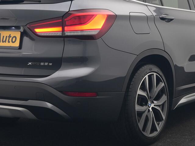 BMW X1 xDrive25e X Line PHEV 221pk Dealer O.H. | 19" | Panodak | Head Up | Camera | Lederen Sportstoelen Memory & Verwarmd | Sfeerverlichting | Hifi Audio | Navigatie | DAB | Cruise Control | Plug In Hybrid |