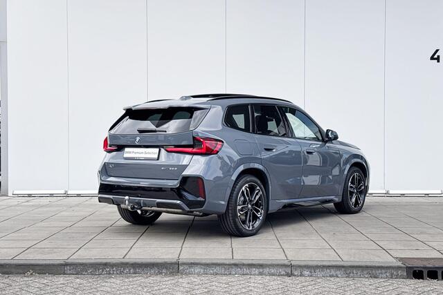 BMW X1 xDrive25e M-Sport | Travel Pack | Innovation Pack | Driving Assisant Plus | 19" | Trekhaak Electrisch wegklapbaar | Huisselectie