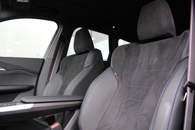 BMW X1 xDrive25e M Sport Automaat / Panoramadak / Trekhaak / Sportstoelen / M Adaptief onderstel / Comfort Access / Adaptieve LED / Head-Up / Harman Kardon