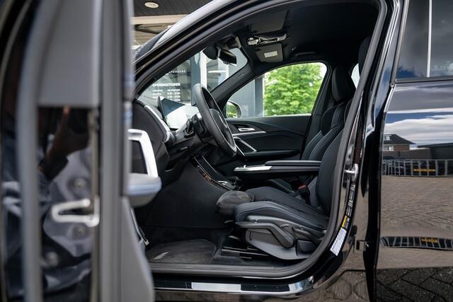 BMW X1 xDrive25e M Sport | Driving Ass. Plus | 20' Inch | Comfort Access | Adaptief M onderstel | Stoelverwarming |