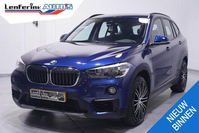 BMW X1 sDrive18i Advantage Navi Sportstoelen Clima Stoelverwarming PDC v+a 19 Inch velgen