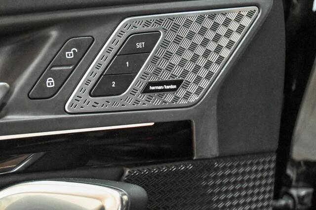 BMW X1 30 e xDrive M Sport Pro | PANO | HUD | ACC | STOELVERWARMING | S